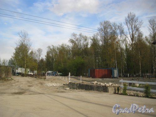 Старо-Паново, Красная ул., дом 24а. Вид на территорию с Набережной ул. Фото 3 мая 2014 г.