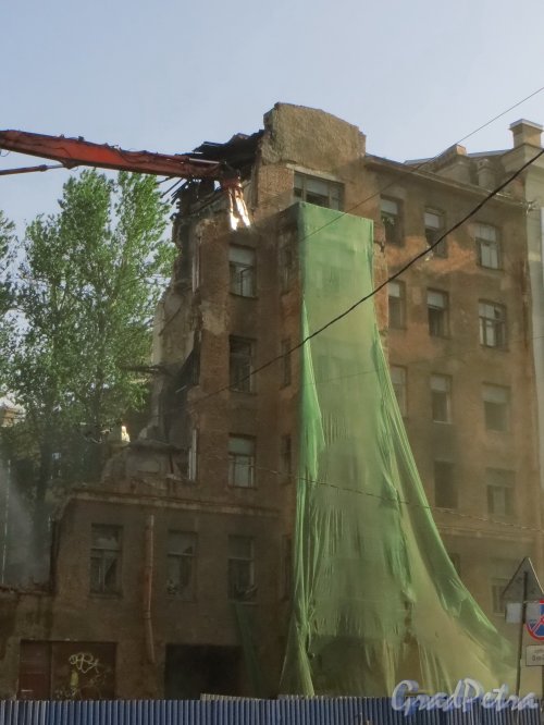 Сытнинская улица, дом 9. Работы по сносу здания. Фото 5 июня 2014 года.