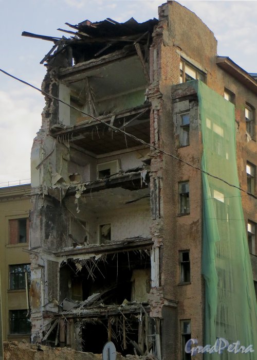 Сытнинская улица, дом 9. Снос жилого дома. Фото 5 июня 2014 года.