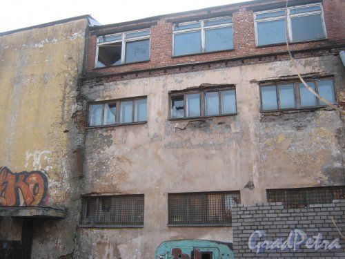 Оборонная ул., дом 8. Фрагмент здания со стороны Турбинной ул. Фото 26 февраля 2014 г.