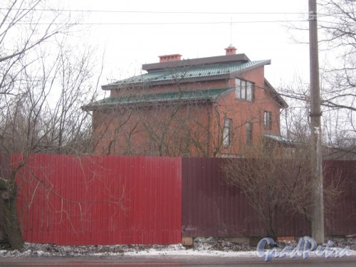 Красное Село (Горелово), ул. Мира, дом 35. Вид с Аннинского шоссе. Фото 4 января 2014 г.