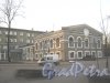 Промышленная ул., дом 19. Фрагмент здания. Вид с ул. Губина. Фото 26 февраля 2014 г.