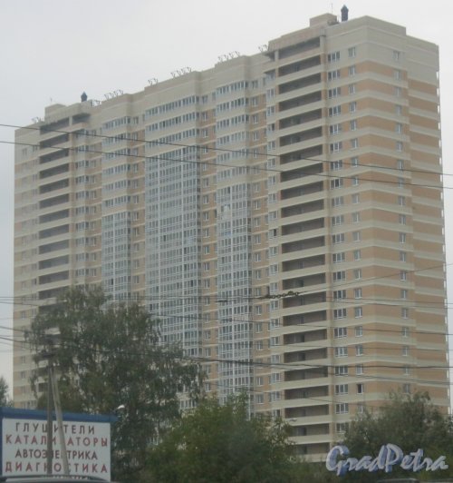 Ул. Репищева, дом 11. Вид на строящееся здание. Фото сентябрь 2014 г.