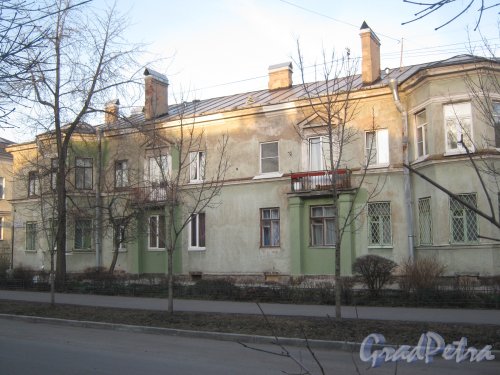 Ул. Губина, дом 18. Общий вид здания с нечётной стороны улицы. Фото 26 февраля 2014 г.
