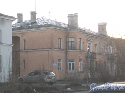 Ул. Гладкова, дом 26. Общий вид здания. Фото 26 февраля 2014 г.