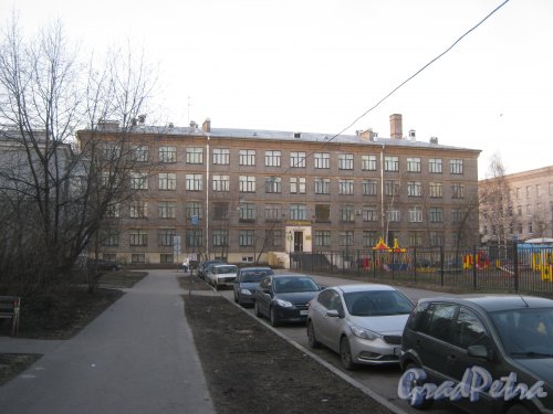 Промышленная ул., дом 17, литера А. Вид с Севастопольской ул. Фото 26 февраля 2014 г.