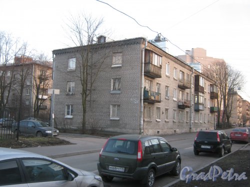 Севастопольская ул., дом 6. Вид со стороны дома 5. Фото 26 февраля 2014 г.