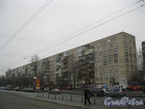 Бухарестская улица, дом 94, корпус 1. Общий вид . Фото 3 ноября 2014 г.