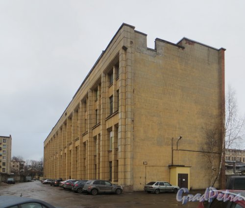 Таллинская улица, дом 7, литера Р. Общий вид корпуса со стороны двора. Фото 18 декабря 2014 года.