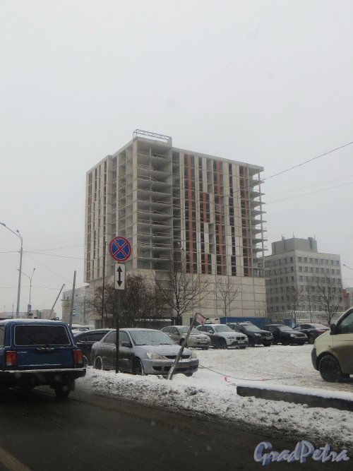 Софийская улица, дом 8, корпус 1. Строительство бизнес-центра с паркингом. Фото 26 декабря 2014 года.