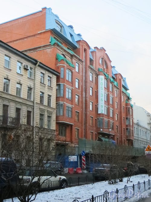 4-я Советская улица, дом 9, литера А. Общий вид строительной площадки жилого дома. Фото 24 декабря 2014 года.