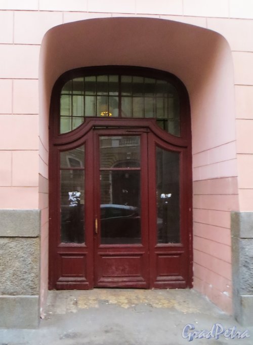 5-я Советская улица, дом 7-9, литера А. Парадная №1. Фото 24 декабря 2014 года.