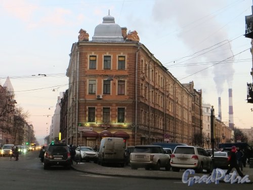 9-я Советская улица, дом 10-12. Вид со стороны 9-й Советской улицы. Фото 24 декабря 2014 года.