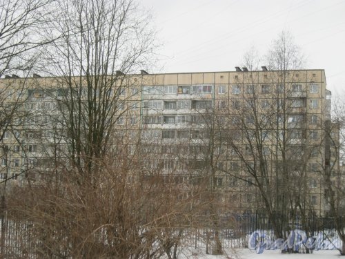 Ленская ул., дом 19, корпус 2. Фрагмент здания. Вид от дома 10 по Белорусской ул. Фото 12 февраля 2015 г.