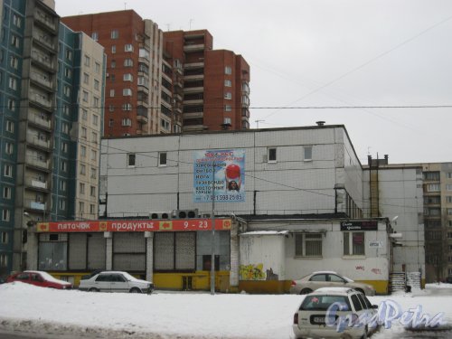Белорусская ул., дом 6, корпус 2. Вид со стороны дома 8. Фото 12 февраля 2015 г.