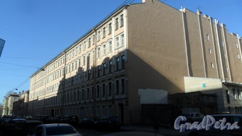 5-я Красноармейская улица, дом 17. Общий вид здания. Фото 5 марта 2015 года.
