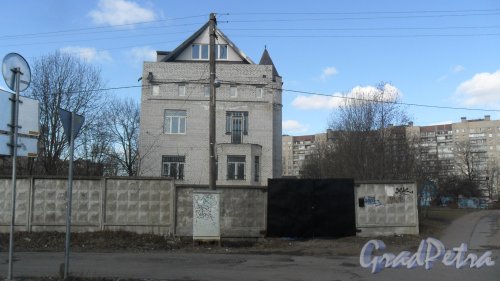 Поклонногорская улица, дом 63. Фото 22 марта 2015 года.