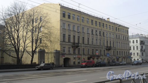 1-я Красноармейская улица, дом 10 / улица Егорова, дом 2. Угол 1-й Красноармейской улицы и улицы Егорова. Фото 5 апреля 2015 года.