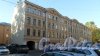 Улица Михайлова, дом 12, литер А. 4-этажный жилой дом 1887 года постройки. 3 парадные. 63 квартиры. Фото 12 октября 2015 года.