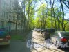 Ул. Козлова, дом 51, корпус 2. Проезд вдоль парадных. Фото 10 мая 2015 г.