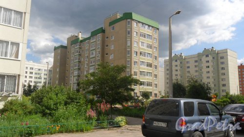 Всеволожск. Микрорайон Южный. Улица Московская, дом 22. 9-этажный панельный дом 1998 года постройки. Фото 30 июня 2015 года.