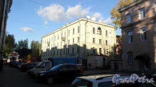 Улица Михайлова, дом 19. Банк «Открытие». 