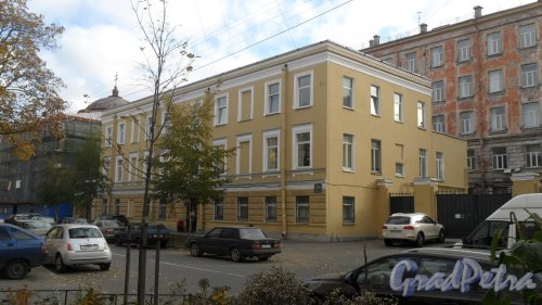 Улица Союза Печатников, дом 24, литер В. Высшая еврейская духовная семинария. Фото 12 октября 2015 года.
