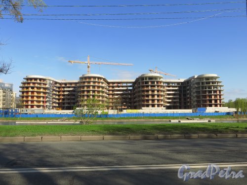 Строительство жилого комплекса «Привилегия». 9 мая 2015 года.