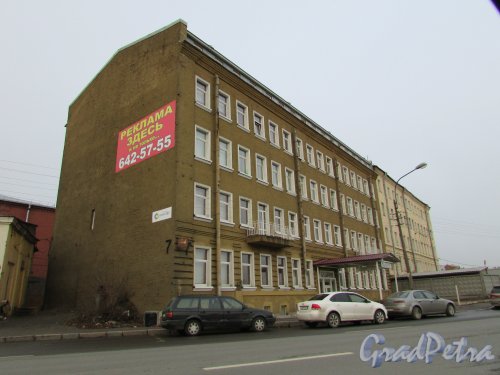 Рыбинская улица, дом 7, литера А. Общий вид здания. Фото 3 декабря 2015 года.