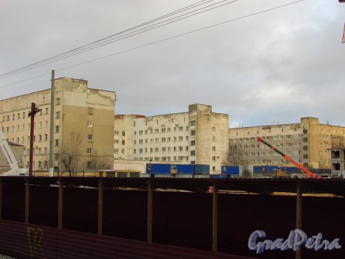 Артиллерийская ул., дом 1. Вид на корпуса гостиницы «Русь» со стороны улицы Короленко. Фото 29 января 2016 года.