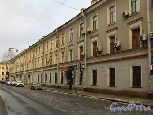 Улица Короленко, дом 7. Фасад здания. Фото 29 января 2016 года.