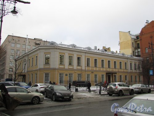 Улица Маяковского, дом 12 А. Общий вид здания после реставрации. Фото 29 января 2016 года.