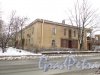 улица Крупской, дом 10, литера А. Общий вид жилого дома со стороны дома № 8, корп. 1 по улице Крупской. Фото 16 февраля 2016 года.