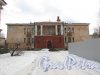 улица Крупской, дом 12, корпус 1, литера А. Общий вид жилого дома со стороны улицы Крупской. Фото 16 февраля 2016 года.