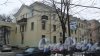 Улица Гданьская, дом 3, корпус 1. 3-этажный жилой дом 1951 года постройки. 2 парадные, 16 квартир. Фото 6 марта 2016 года.