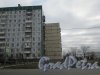 город Колпино, Оборонная улица, дом 2, литера А. Торец жилого дома со стороны улицы Анисимова. Фото 16 марта 2016 года.