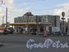 Краснопутиловская улица, дом 86, литера А. Общий вид автозаправочной станции «Шелл-Нефть». Фото 7 апреля 2016 года.