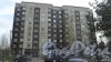 Всеволожск, улица Плоткина, дом 1. 9-этажный жилой дом 121 серии 1993 года постройки. 2 парадные, 72 квартиры. Фото 30 апреля 2016 года.
