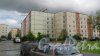 Шушары, Пушкинская улица, дом 18. 5-этажный жилой дом серии 121-0139 2000 года постройки. 6 парадных, 120 квартир. Фото 24 мая 2016 года.