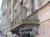 Ул. Чайковского, д. 15. Доходный дом графини А. Г. Толстой, 1863. Балкон на уличном фасаде. фото апрель 2015 г.