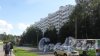 Всеволожск, Ленинградская улица, дом 21, корпус 2. 9-этажный жилой дом серии 1-ЛГ600А 1988 года постройки. 8 парадных, 286 квартир. Фото 23 августа 2016 года.