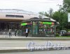 Александровский парк, дом 6, литера А. Торговый павильон у станции метро «Горьковская». Фото 8 июля 2016 года.