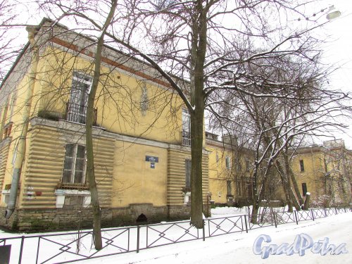 улица Крупской, дом 12, корпус 2, литера А. Общий вид жилого дома. Фото 16 февраля 2016 года.