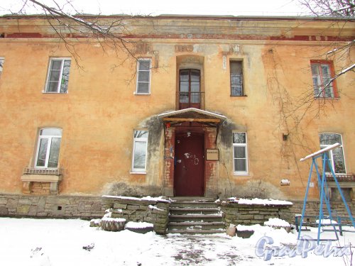 улица Крупской, дом 8, корпус 2, литера В. Подъезд жилого дома. Фото 16 февраля 2016 года.