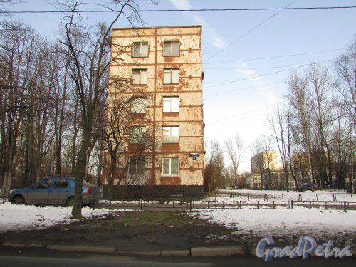 Улица Костюшко, дом 40. Торец 5-этажного жилого дома со стороны улицы Костюшко. Фото 18 февраля 2016 года.