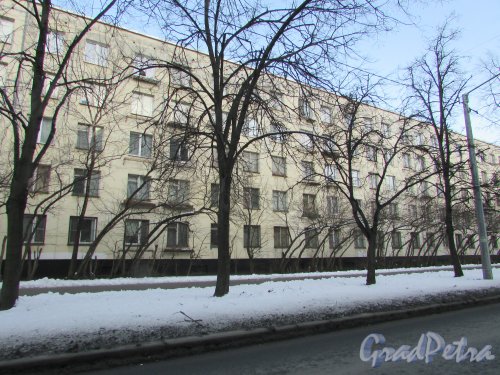 Улица Костюшко, дом 76. Фасад 5-этажного жилого дома со стороны улицы Костюшко. Фото 18 февраля 2016 года.