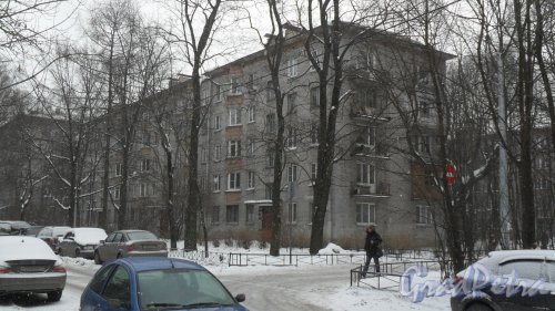Гданьская улица, дом 5, корпус 1. 5-этажный жилой дом серии 1-528кп10 1965 года постройки. 3 парадные, 60 квартир. Фото 27 февраля 2016 года.