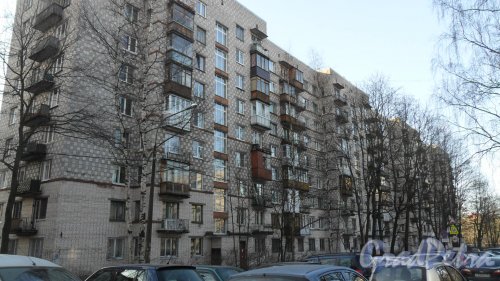 Улица Гаврская, дом 11. 9-этажный жилой дом серии 1-528кп41 1965 года постройки. 4 парадные, 286 квартир. Фото 13 марта 2016 года.