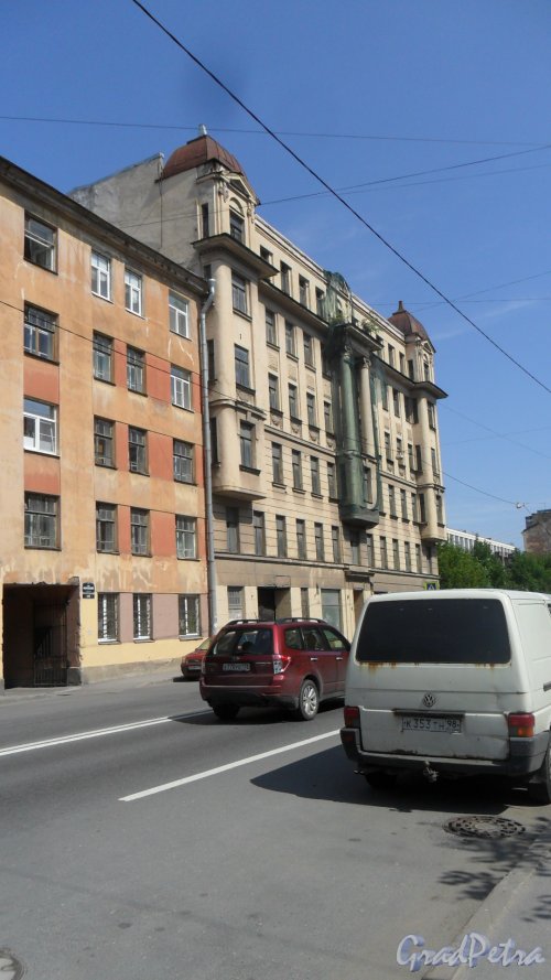Улица Моисеенко, дом 10, литер А. Расселенный многоквартирный дом. Фото 25 июля 2016 года.