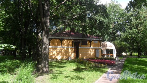 Пушкин, улица Широкая, дом 1А, литер А. Кафе «Старая Корчма», 934-15-51. Фото 10 августа 2016 года.